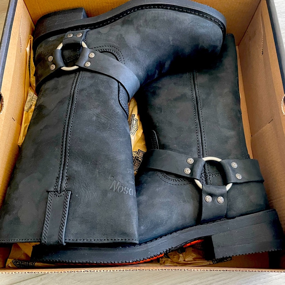 NEW Harley Davidson leather boots!